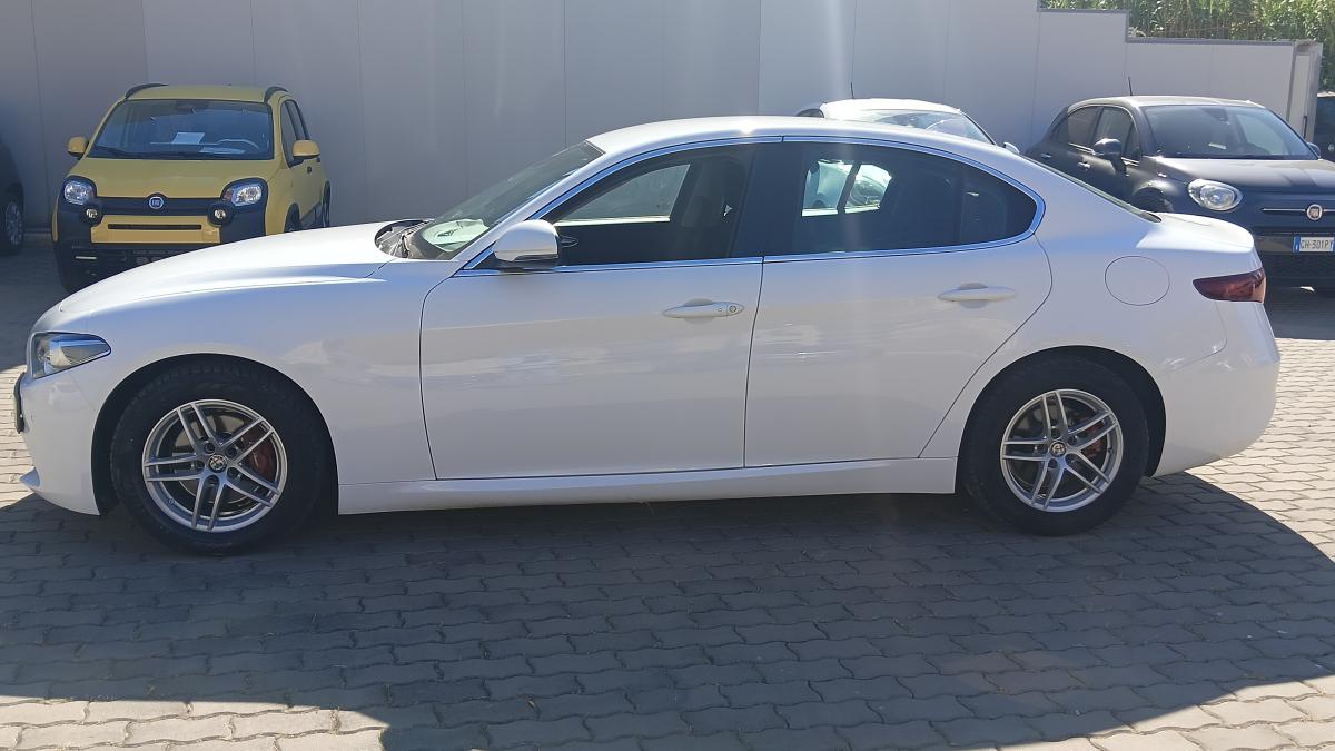 Alfa Romeo GIULIA 2.2 TD 160CV AT8 Business
